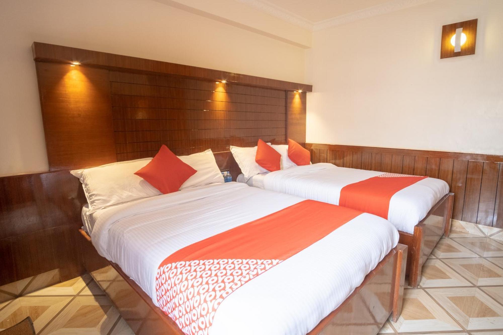 Oyo 304 Hotel Manama Balaju Eksteriør bilde