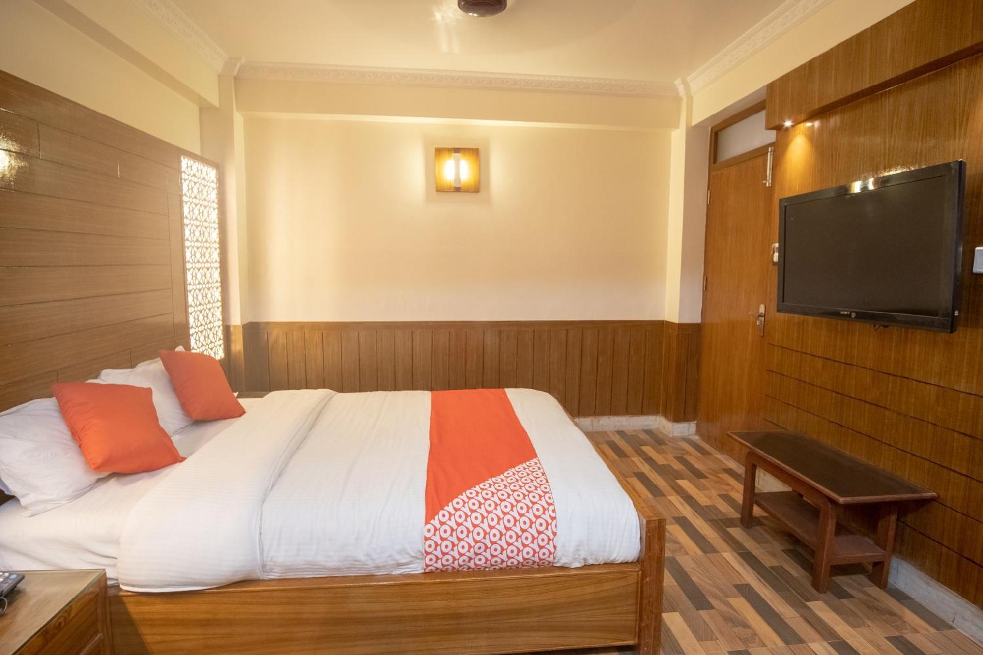 Oyo 304 Hotel Manama Balaju Eksteriør bilde