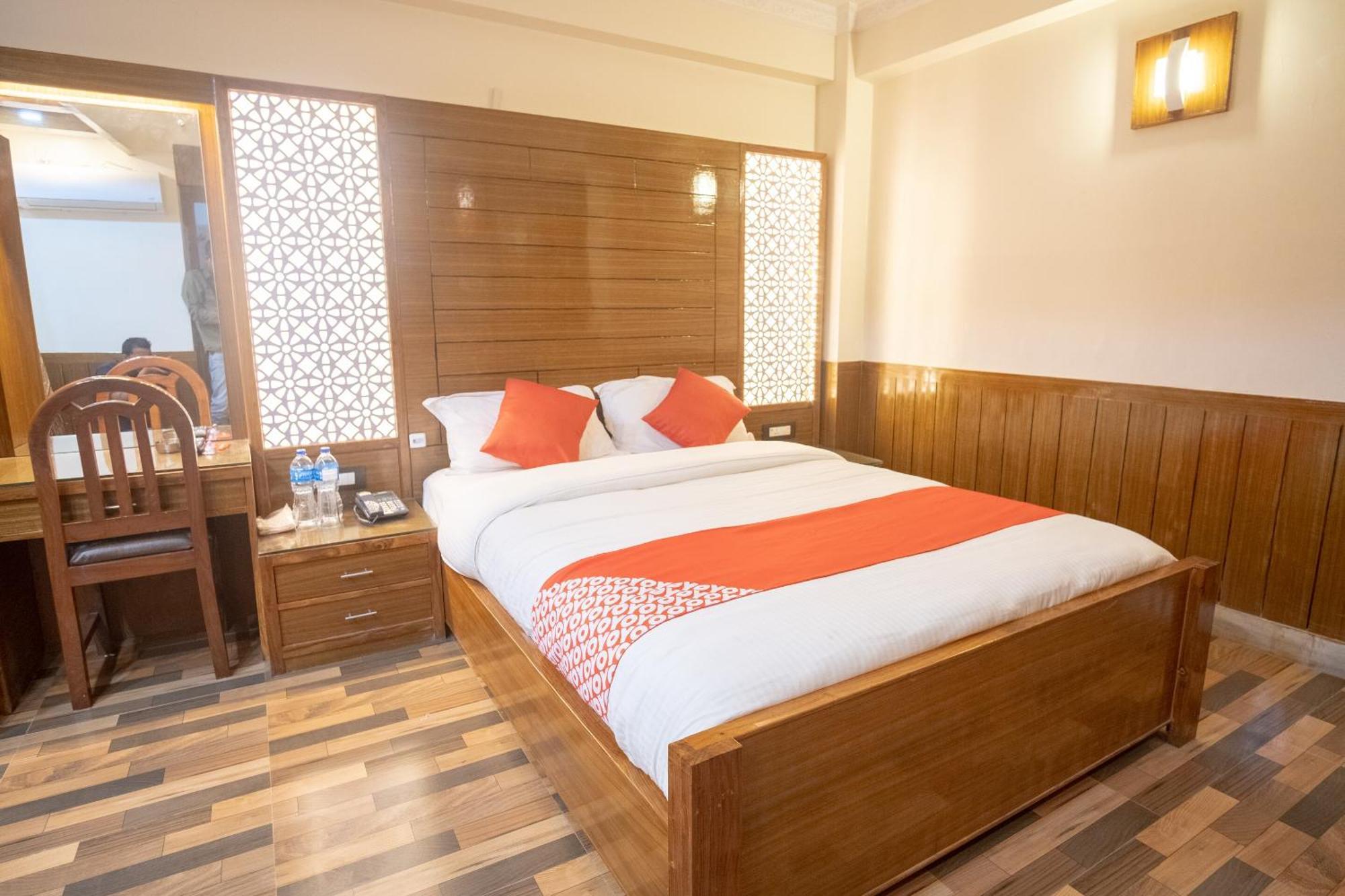 Oyo 304 Hotel Manama Balaju Eksteriør bilde